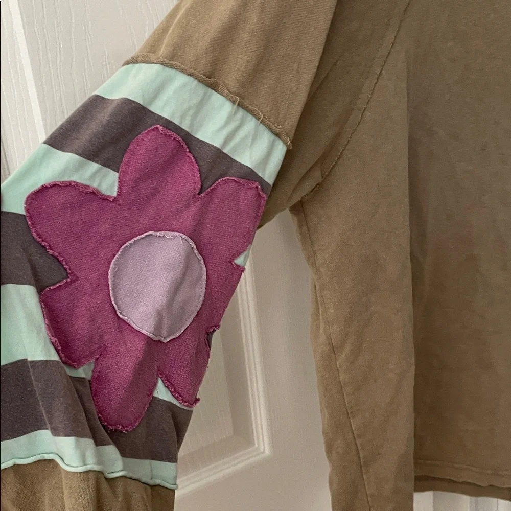 Easel Beige Casual Top - Picture 3 of 12